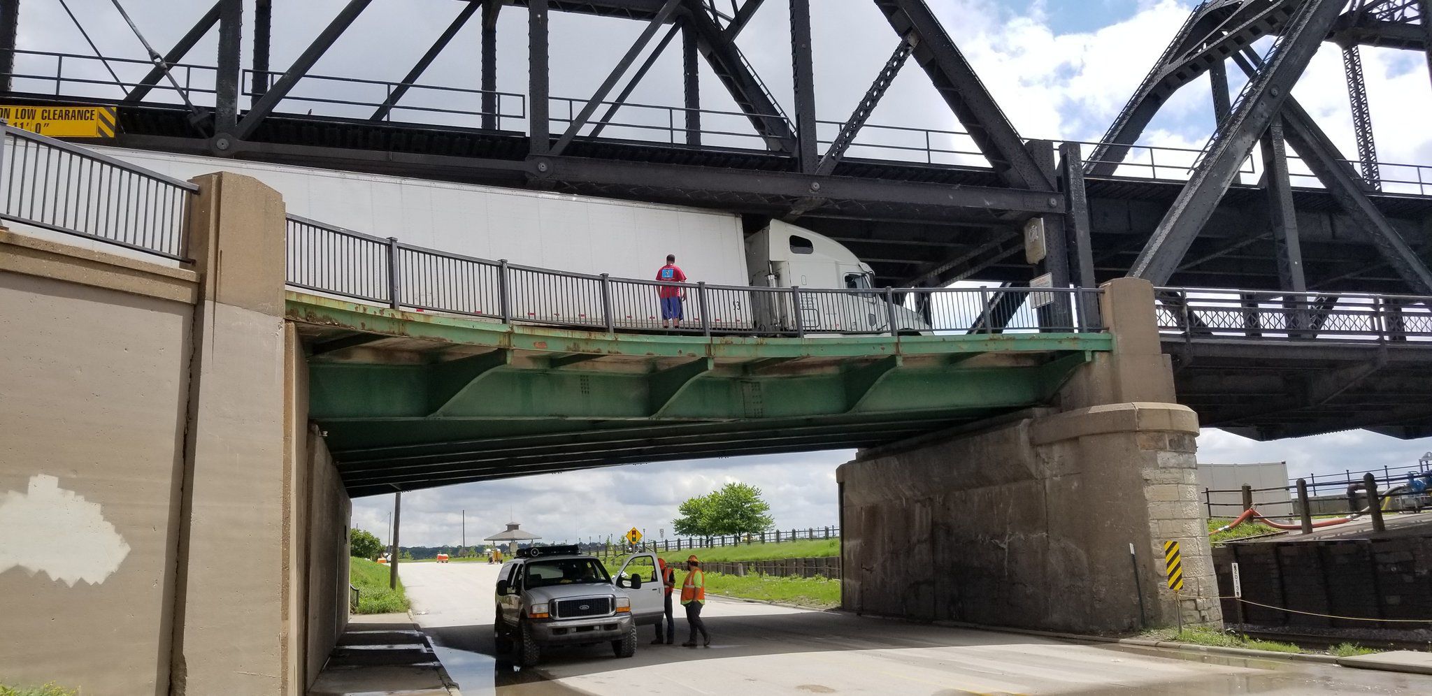 Truck stuck 2